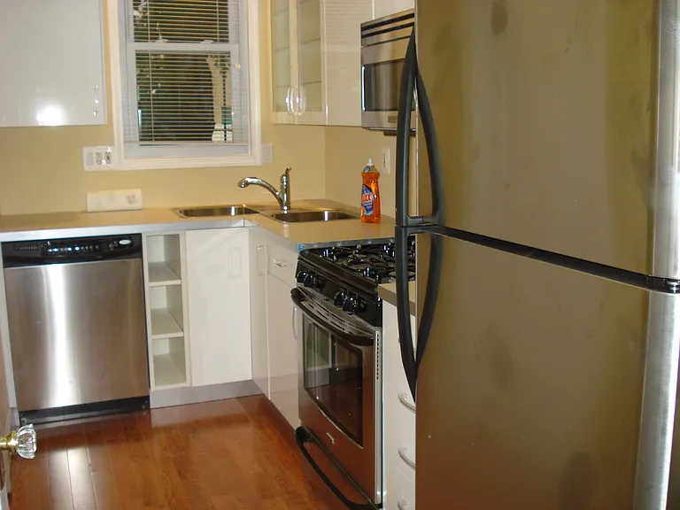 1744 Kalorama Rd NW — Photo 25