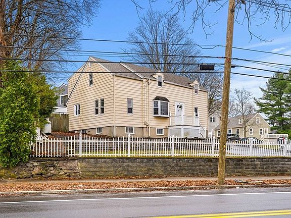 2nd image of 380 Cross St