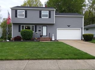 175 Saint Lawrence Blvd, Eastlake, OH 44095
