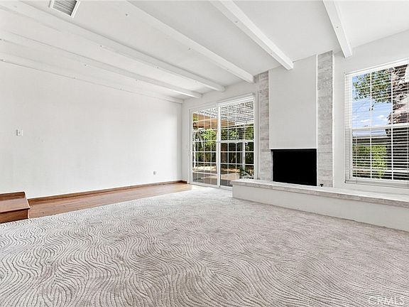 3rd image of 331 E Barkley Ave
