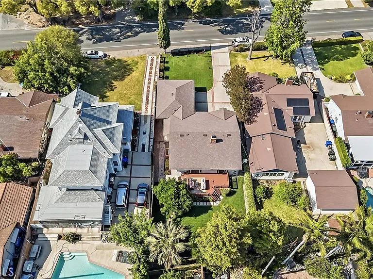 8350 Duarte Rd — Photo 37