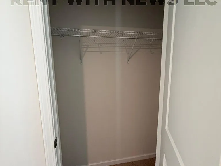 105 Brookberry Ct — Photo 28