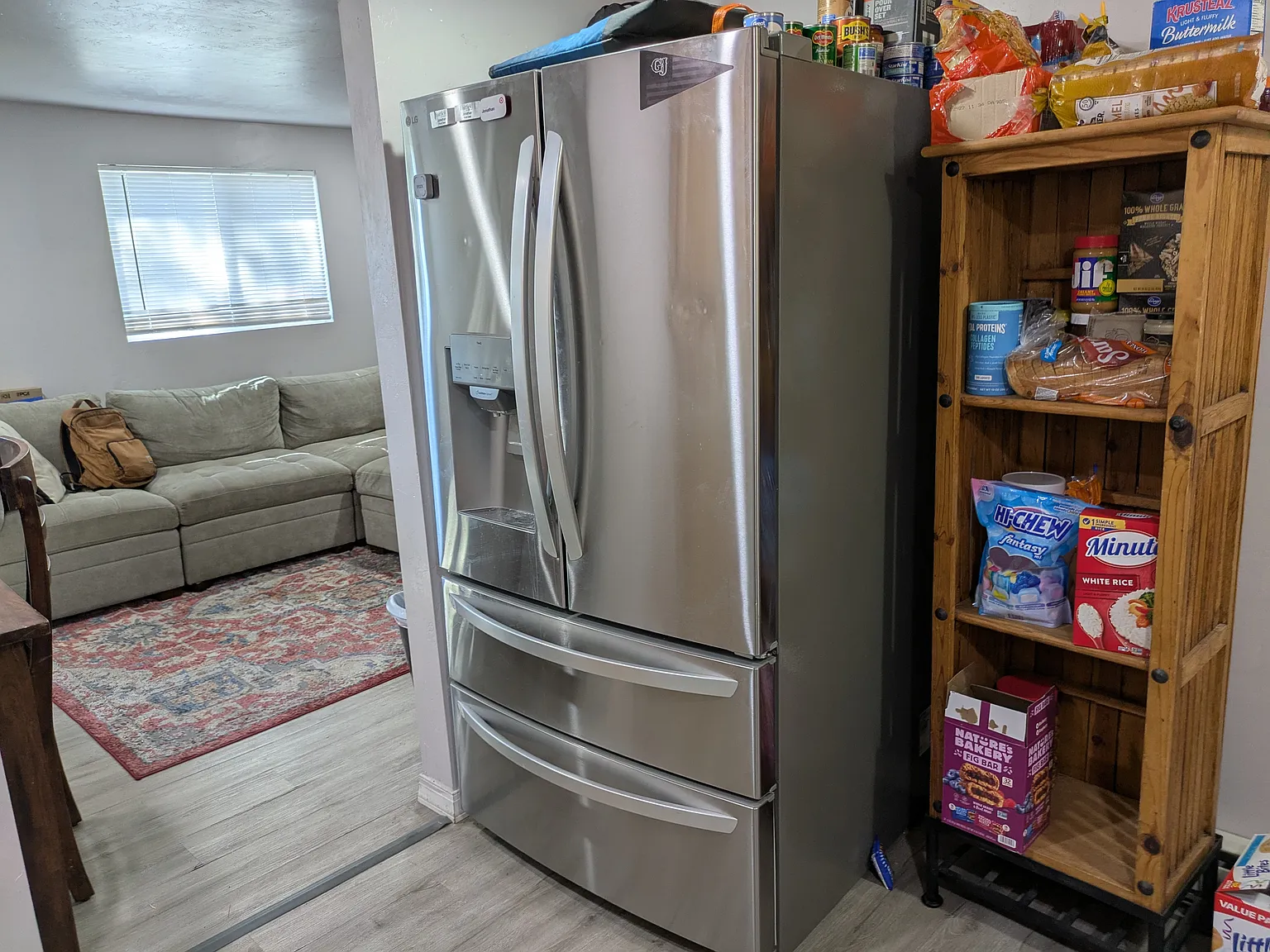 4 bed, 1351 sqft, $2,600 — Photo 3