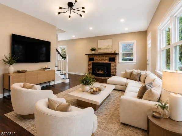 34 Nestor St, Franklin Boro, NJ 07416