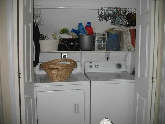 in-unit laundry