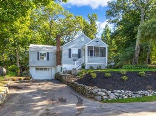 12 W Hill Cir, Reading, MA 01867