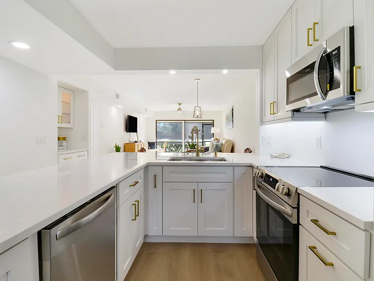 1001 Pinecrest Cir #C — Photo 6