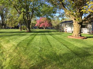 11155 Beaver Rd, Farwell, MI 48622