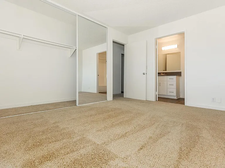 Woodglen Apartment Homes — Photo 61