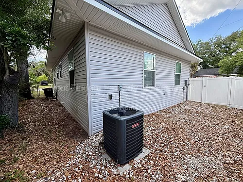 2220 Flesher Ave Photo 1
