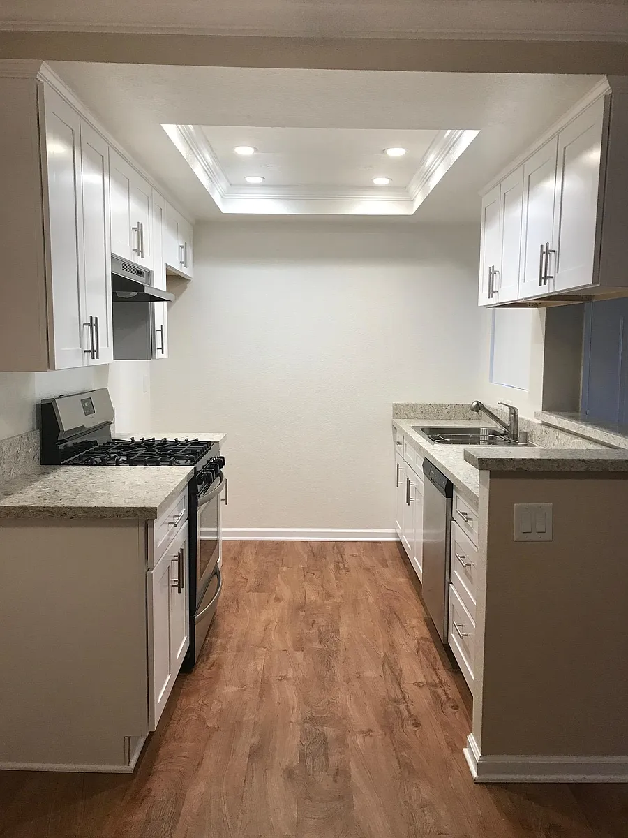 Building Photo - Rolling Ridge Apartments