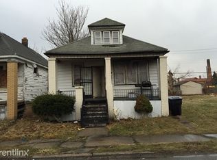 13511 Hasse St, Hamtramck, MI 48212