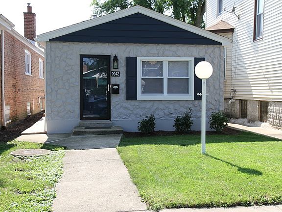 3rd image of 9042 S Emerald Ave