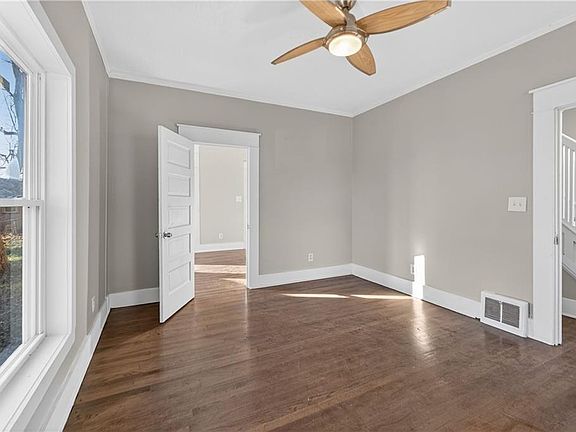 5th image of 314 N Topping Ave