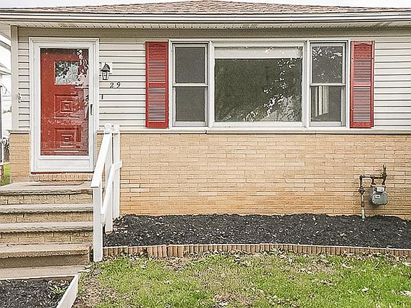 3rd image of 29 John St