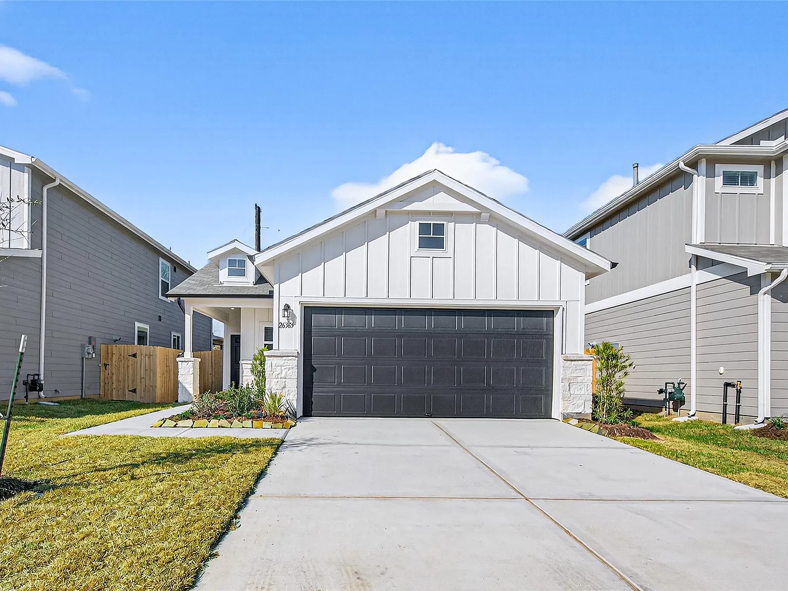 3 bed, 2.0 bath, 1204 sqft, $1,750 — Photo 1