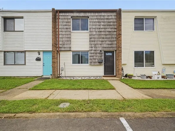 3417 Crimson Holly Ln, Virginia Beach, VA 23453