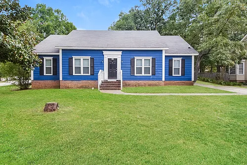 1613 Chadford Rd Photo 1
