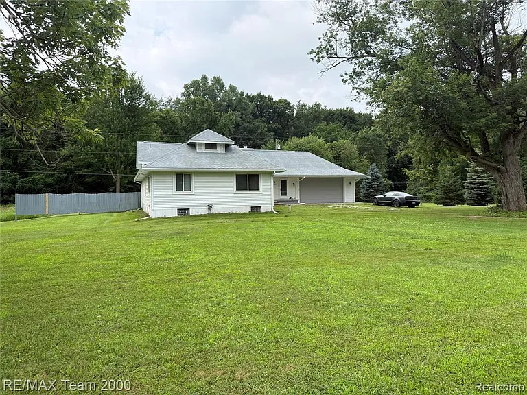 48905 Nine Mile Rd — Photo 2