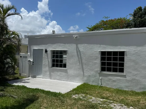 2415 Garfield St, Hollywood, FL 33020