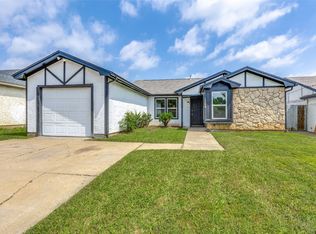 1505 Gentle Wind Dr, Arlington, TX 76018