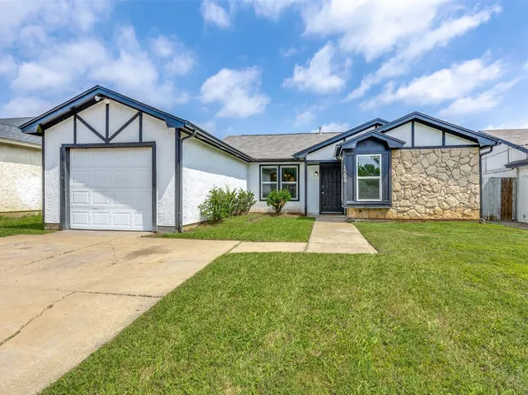 1505 Gentle Wind Dr, Arlington, TX 76018