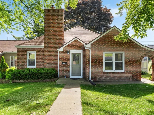 1029 N Bequette St, Dodgeville, WI 53533