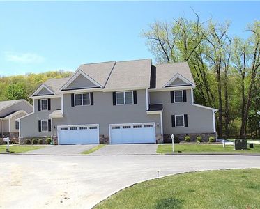 20 Forest Way, Bethel, CT, 06801