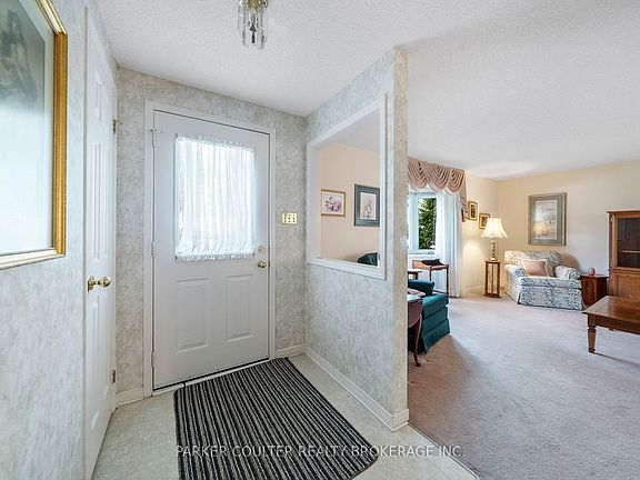 5th image of 7 Sunset Cv