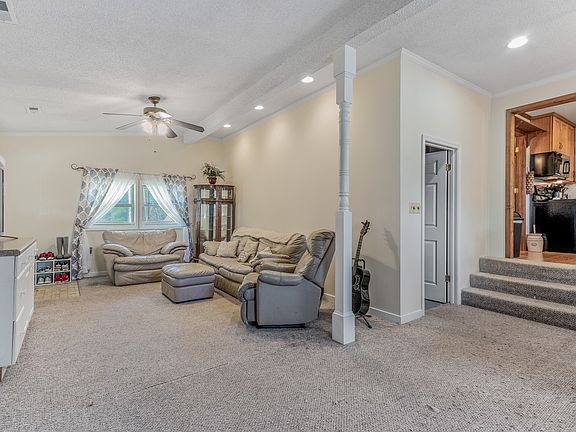 5th image of 2553 Heywood Ln