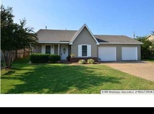 10087 Curtis Dr, Olive Branch, MS 38654