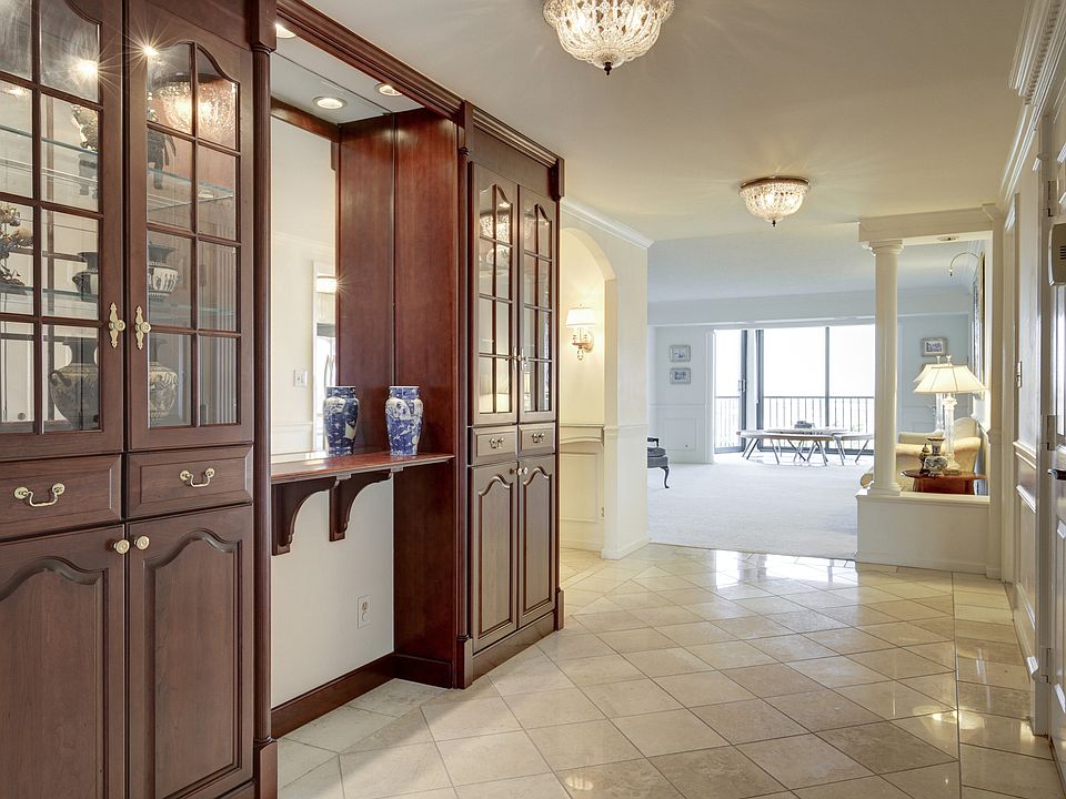 Elegant Foyer Built-ins