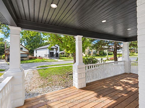 4th image of 16 Redan St