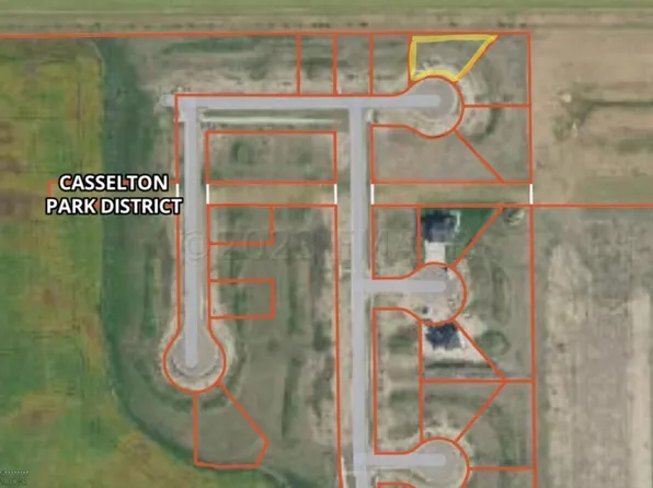 526 8th St N, Casselton, ND 58012
