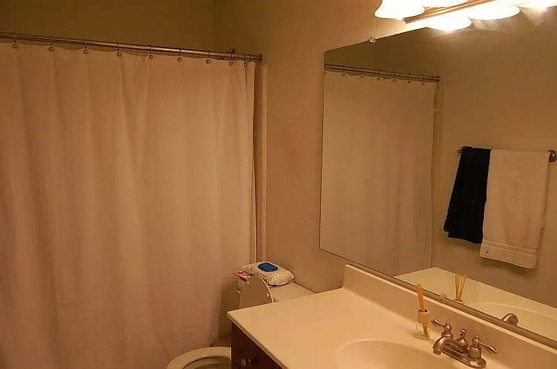 2 bed, 949 sqft, $1,950 — Photo 4
