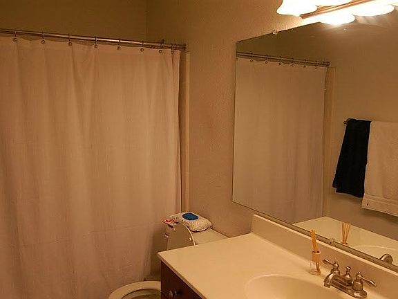 4th image of 2657 Lenox Rd NE APT 177