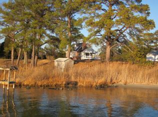 4845 Coles Point Rd, Hague, VA 22469