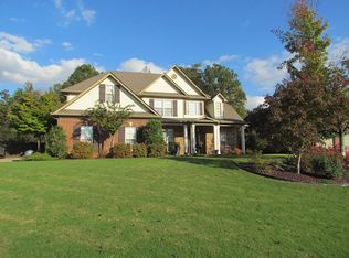 158 River Oaks Dr, Helena, AL 35080