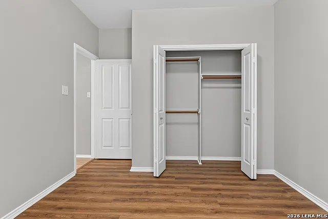 6635 Shady Bend Dr — Photo 14