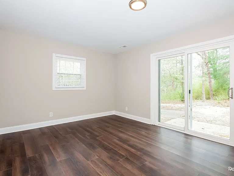 1700 Dixon Rd — Photo 12