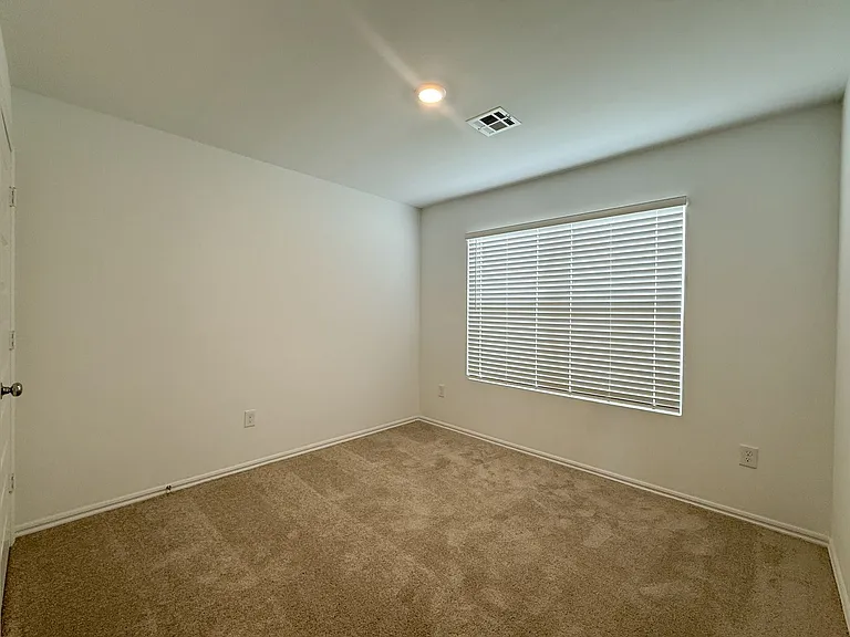 16208 Lovers Ln — Photo 19