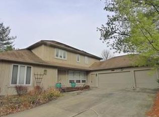 5888 Liberty Rd, Solon, OH 44139