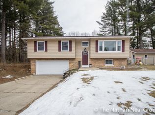 5832 Dalson Rd, Twin Lake, MI 49457