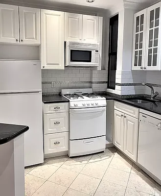 Rented by CitySites Real Estate Group | media 12