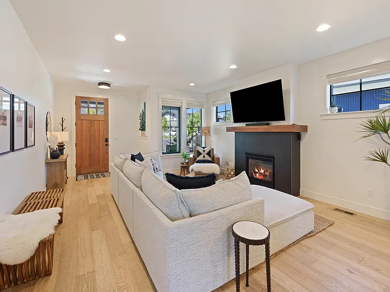 61000 SE Crane Peak Ct — Photo 7