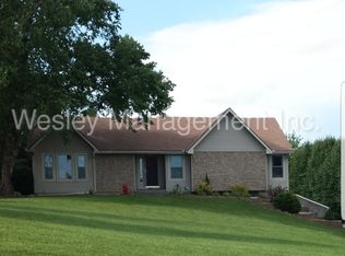 14224 McIntyre Rd, Leavenworth, KS 66048