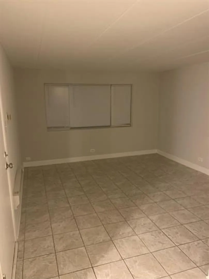 14446 Torrence Avenue — Photo 4