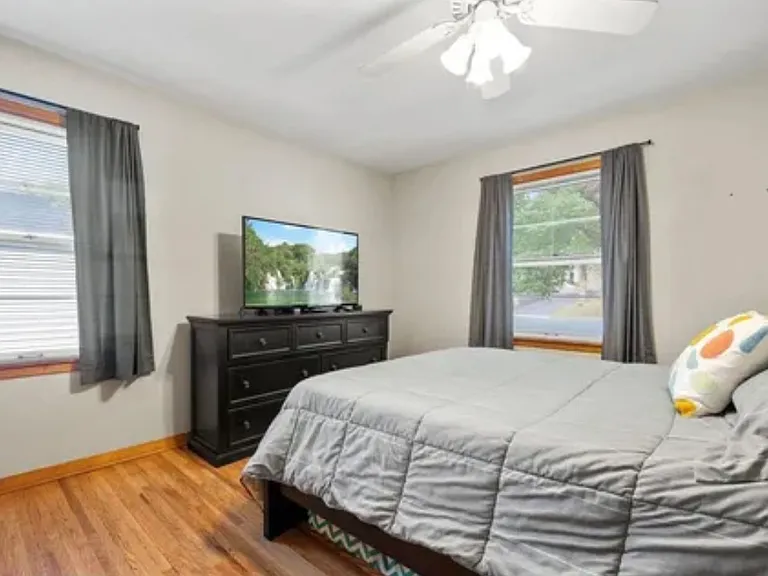 533 Birch St — Photo 17