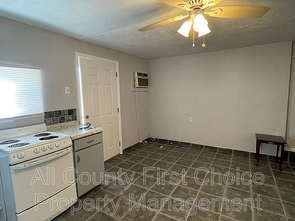 4th image of 3320 6th Ave N #B