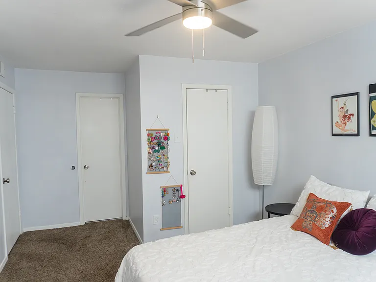 2505 Wedglea Dr — Photo 9